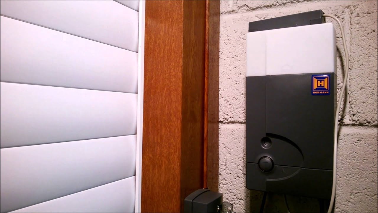 How to reset the Hormann Rollmatic BiSecur roller door operator