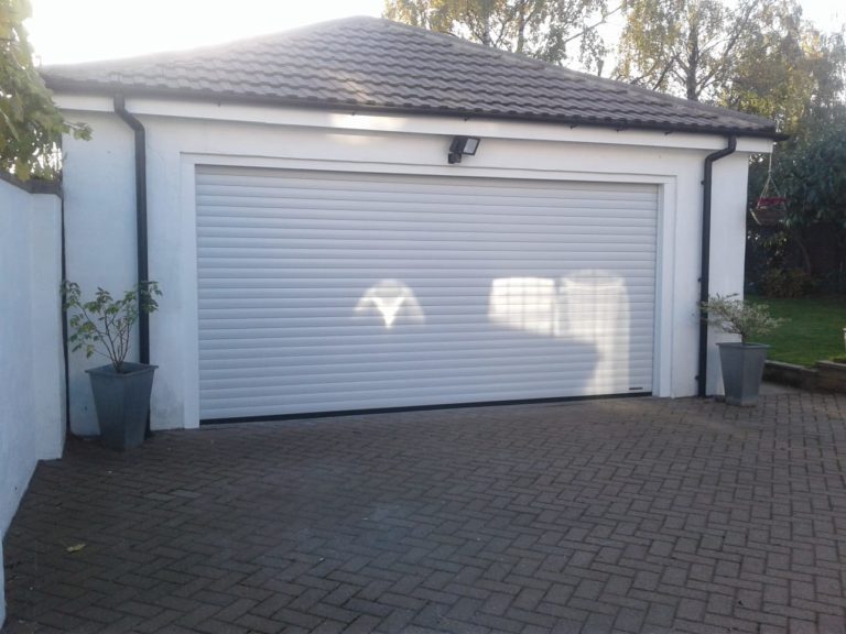 Hörmann Roller Garage Door in White